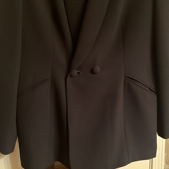 Jones New York black blazer. EUC - Picture 2 of 8